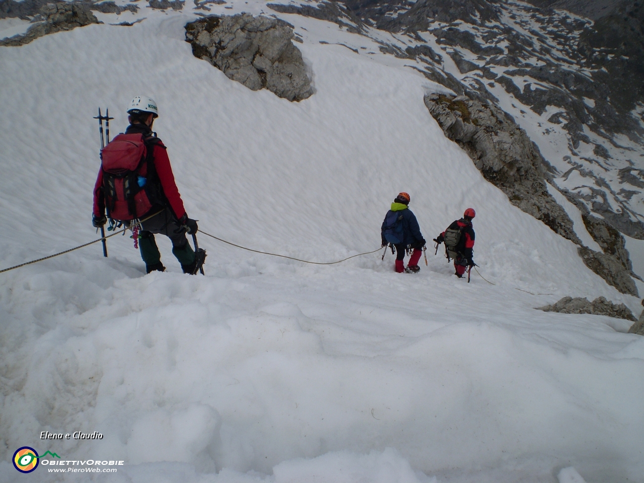 13 Scendiamo dalla via del nevaio.JPG